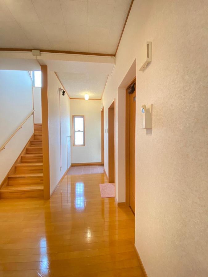 いえろーはうす Villa Okinawa Exteriör bild