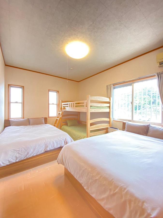 いえろーはうす Villa Okinawa Exteriör bild